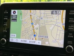 【8インチ　ディスプレイオーディオ】大画面のディスプレイはAppleCarPlayやAndroidAutoが利用可能。大きな画面でスマホナビアプリ等が利用いただけます♪