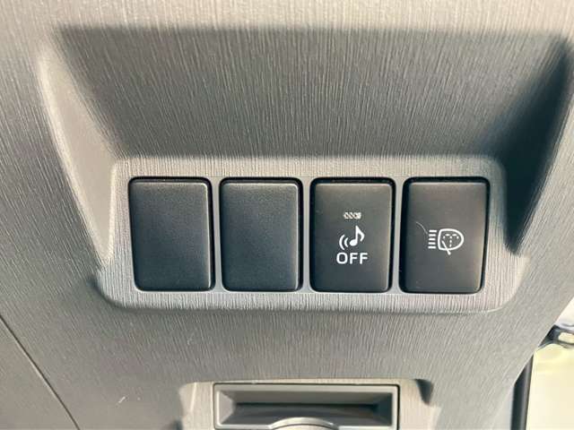 オプションのLEDヘッドライトなのでヘッドライトウォッシャー付きです！
