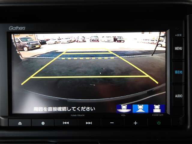 バックカメラ付き純正ナビ・ブルートゥース対応/CD等オーディオ機能も充実です☆