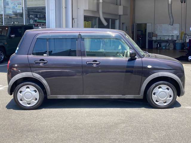 【ディーラーの車は高い？】実はそんなことないんです！ディーラーはオークションなどを使わず、自社で車を仕入れているので安いんです☆さらに諸費用も明確で安いので、総額で比較してみてくださいね♪