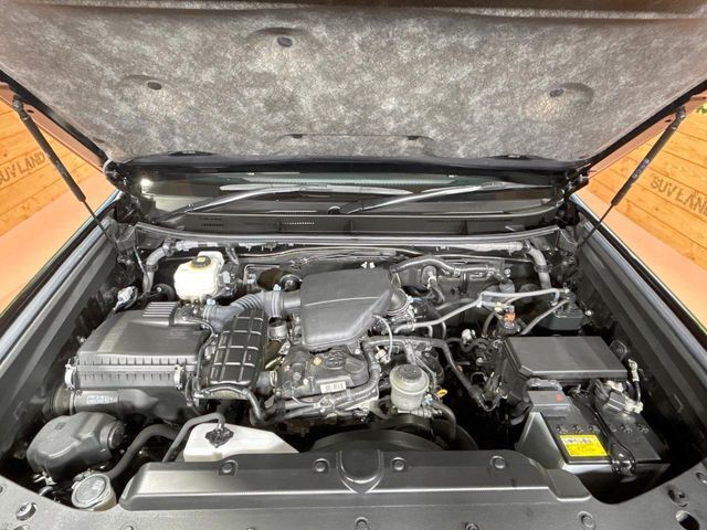 親切・丁寧な専門メカニックスタッフが応対！・車検・点検整備・事故等の修理などアフターサービスも安心。お車のカスタマイズもネクステージのサービススタッフまでご相談ください！