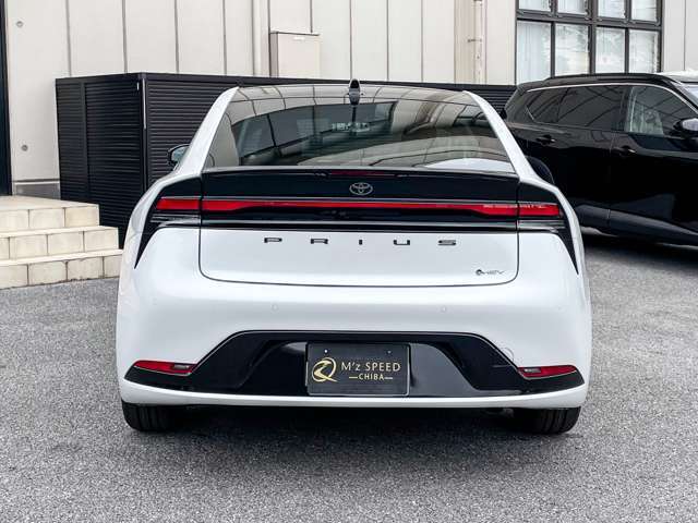 メーカーカタログパーツもお選び頂きます。モデリスタ・TRDなどメーカー純正オプションもお任せ下さい！