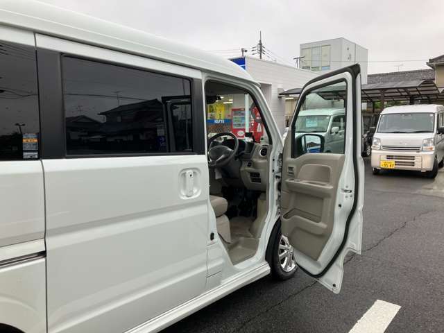 ケーユーでは修復歴の有無を全車に表示。公的機関「（財）日本自動車査定協会」の基準を採用したチェックシートを添付して、ご契約頂きましたお客様にお渡ししております。
