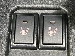 【車線逸脱抑制機能】高速道路走行時、車線からはみ出しそうな時にステアリングを制御し車線内を走行する様にアシスト。より安全な運転をサポートしてくれます！