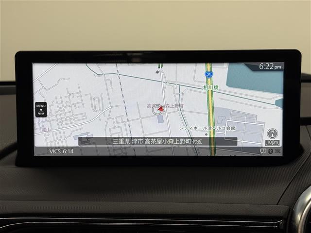 【8.8インチセンターディスプレイ】ナビゲーションや多彩なオーディオ機能を搭載した8.8インチのワイドディスプレイ。Apple　CarPlayやAndroidAutoにも対応します。