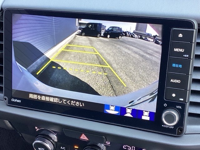 バックカメラも装備しております。車庫入れの苦手なお客様、もうご心配いりません。バックカメラがあれば、ぶつける心配無し？！重宝してくれると思いますよ＾＾