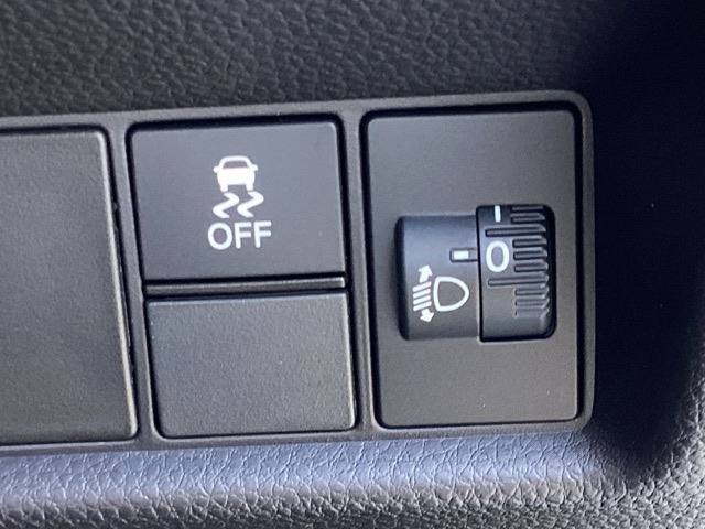 安全運転支援システム　Honda　SENSING付きです。常にシステムで周囲の状況を認識し、ドライバーをサポートします！！