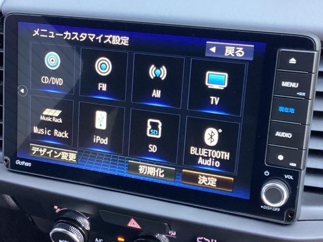 フルセグTV・DVD再生可・Bluetooth　Audio・音楽録音可・・・運転中もお気に入りのソースでお楽しみ頂けます！！