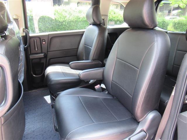 車内もとてもきれいに使用されていました！！☆ホンダオートディーラーホンダ専門店♪TEL06-6744-2222☆