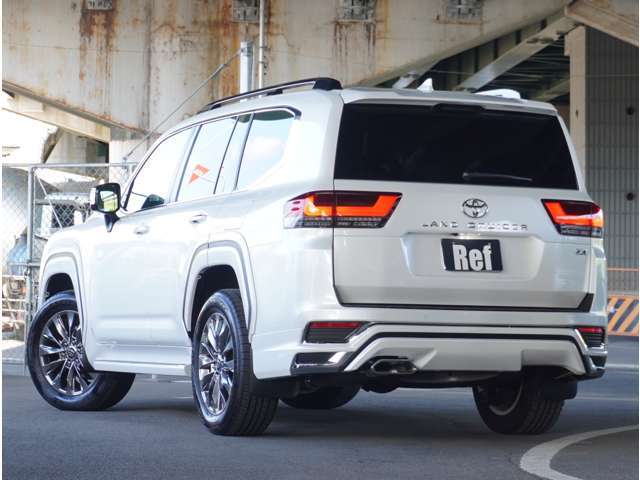 2023年オーセンティック トヨタ ランドクルーザー300 3.5 ZX 4WD 2023年 9キロ (大阪府