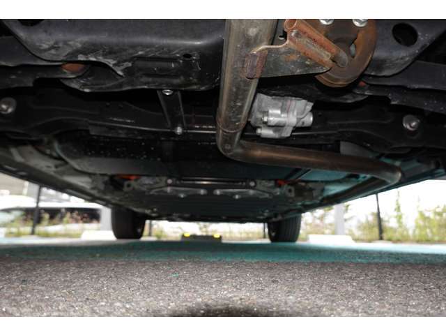 下まわり・足まわり・マフラーの状態です。