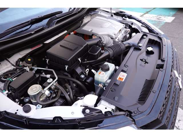 2400cc　ガソリンエンジン　プラグインハイブリッド