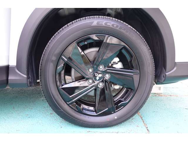純正アルミホイール　ブラックエディション専用　タイヤサイズ225/55R18インチ