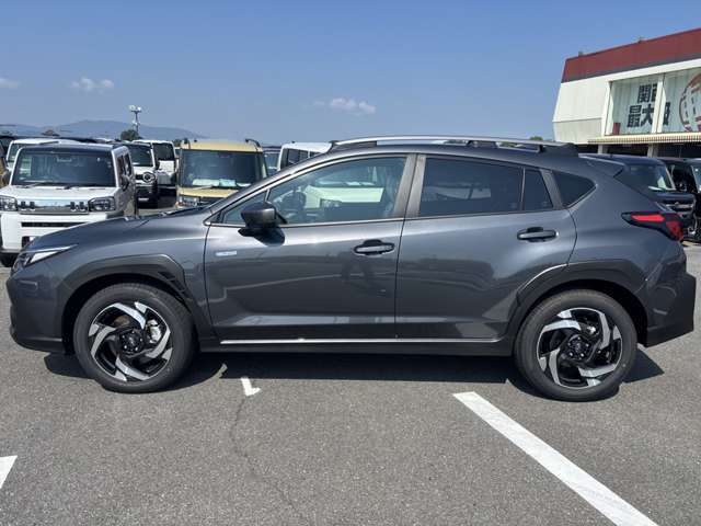 ★全国トップレベルのアフターサービス★　　★年間車検生産台数全国3位（年間6000台）！単店保険加入実績8000件！ブリジストンタイヤ販売数全国1位！お車販売後も高品質なサービスでお客様をサポートいたします★