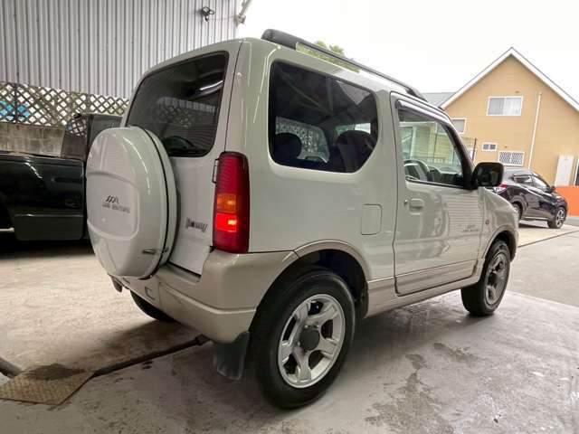 ローン会社も4社も提携しており、審査時間約5分～30分ほどでご対応できます！来店不要の事前審査も承っておりますので、遠方のお客様も事前に審査をお済みの状態でご来店いただけます♪