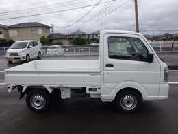 2023年10月から中古車の支払総額表示が義務化されました。県外登録追加費用をのぞいて支払総額表示＝ご購入可能総額です。もちろんオプション設定の有無はご自由です。義務化前から弊社は20年以上この体制です。