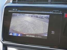 ◆バックカメラ◆リバースにするだけで映ります、後方の安全確認や、狭い駐車場での車庫入れ、雨の日や夜間など視界の悪い時に便利です！安全にバックする為には欠かせない装備です。