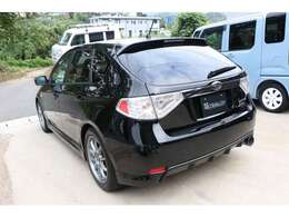 ブラックのボディにクリアテールの組み合わせって素敵です！