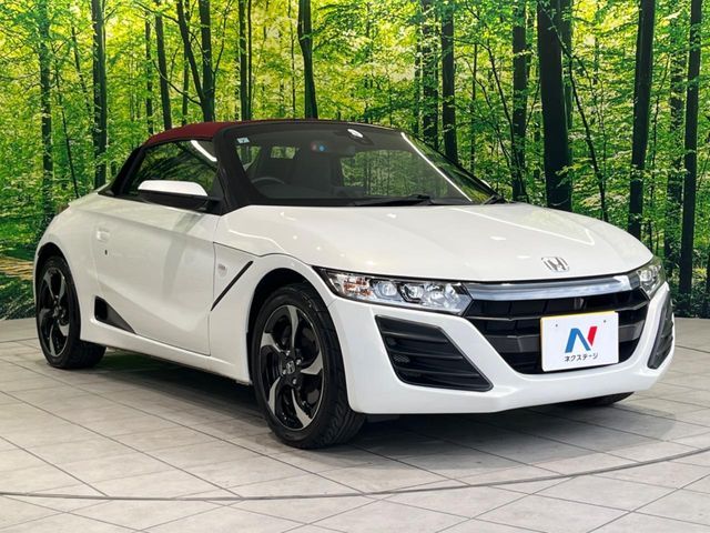 大好評のボディコーティング「弾スプラッシュコート」もご納車までに施工可能。通常のガラスコートと異なる、耐久年数6年の無機質ガラスコーティングが、ボディをキレイな状態に保ってくれます。