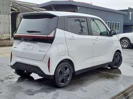 納車前には点検整備をさせていただいております。走行距離無制限のワイド保証付ですので、購入後安心してお乗り頂けます。