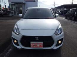 MT6速　パールホワイト　15，475km　車検整備　衝突被害軽減ブレーキ・デュアルセンサーブレーキサポート　ナビ　ETC　禁煙車　マットバイザー　LEDヘッドライト　フォグランプ　アルミホイール