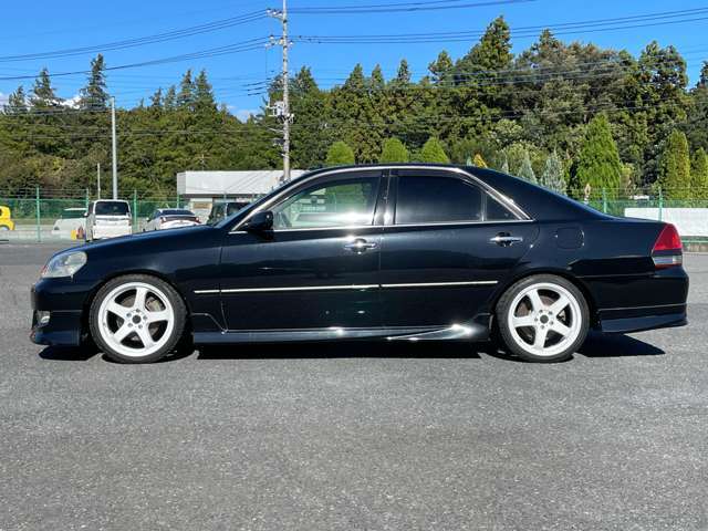 【コンディションチェック】スポーツカー選びをするうえでもっとも大事にしたいコンディションチェック。GTガレージでは併設工場にて全車事前コンディションチェックを実施。診断結果をもとにご案内いたします。