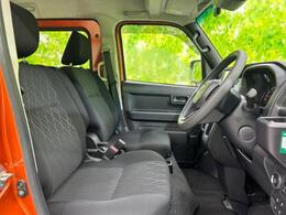 「この車の写真をもっと見たい」「状態が気になる」「この装備はついている？」どんな小さな疑問でもお気軽にお問い合わせください！