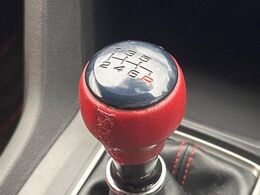 【フロア6速MT】走りの6速MT！！スポーティーな走行をお楽しみいただけます♪