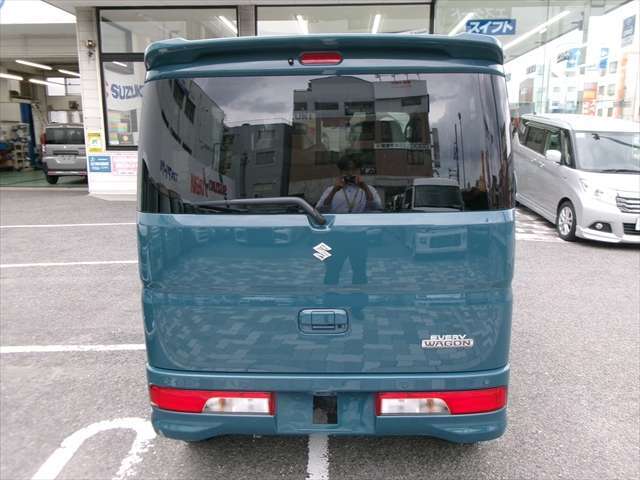 【陸運局認定指定車検工場完備】国家資格検査員1名・国家資格整備士3名で、お客様の大切な愛車を末永く安心サポートさせて頂きます！当店おすすめ安心メンテパック加入で3年間のメンテナンスと車検がお得！