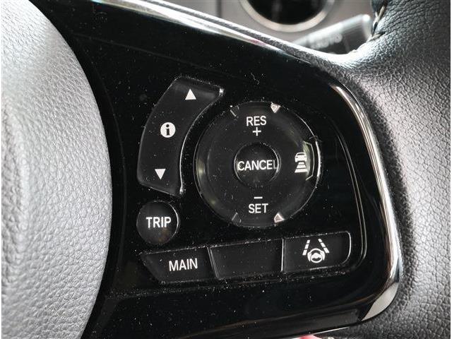 アツミモータースでは人気の中古車を常時1500台展示！掲載車両以外にも当社ホームページにて検索できます！