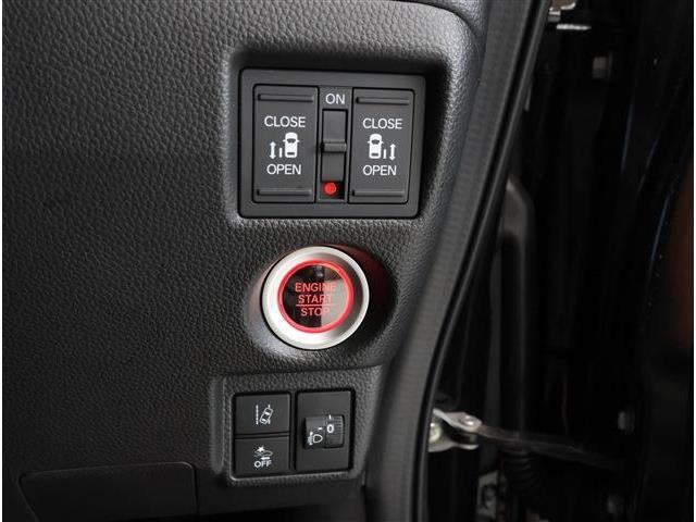 アツミモータースでは人気の中古車を常時1500台展示！掲載車両以外にも当社ホームページにて検索できます！