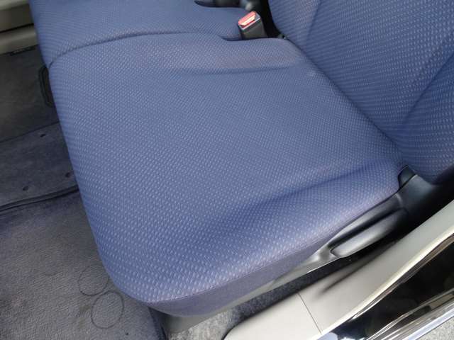 シート座面も綺麗なコンディションでございます♪
