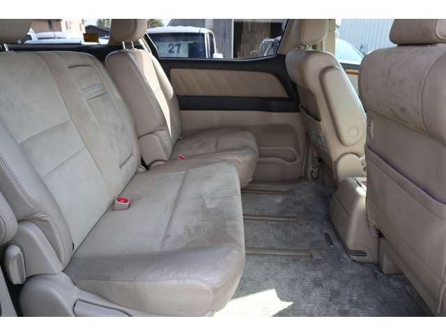 ●中古タイヤホイール4本セット2万円●普通車TベルトWポンプ交換7万円●新品HID2万円●下廻り防錆1.8万円●新品エンジンスターター3万円●新品ETCセットアップコミ1.8万円●全て部品代・工賃コミ