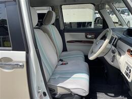 【運転席】座りやすく運転しやすいデザイン！ドライブも楽しく！