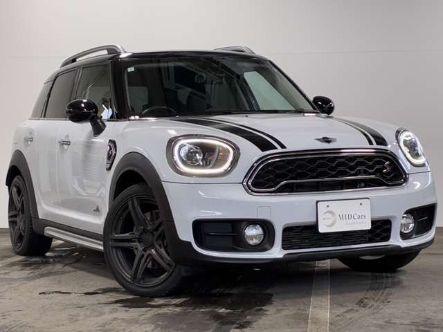 自社コーティング＆細密研磨を承っております。コーティンと細密研磨を施工することにより、新車時のような輝きを取り戻してくれます。