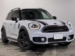 自社コーティング＆細密研磨を承っております。コーティンと細密研磨を施工することにより、新車時のような輝きを取り戻してくれます。