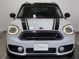 外装色はライトホワイト。