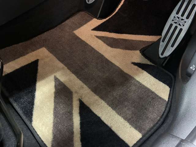 イギリスロゴ付きフロアマット