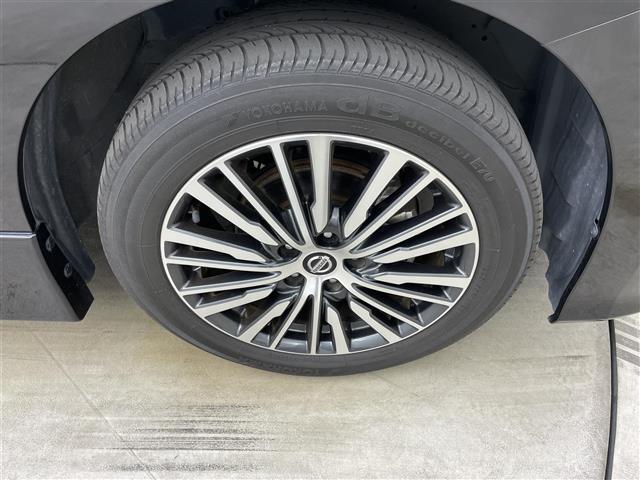 【タイヤ・ホイール】『タイヤ/ホイール周辺』の画像になります。写真の内容に関してご不明点、ご質問等がございましたらお気軽にガリバー店舗までお問い合わせください。