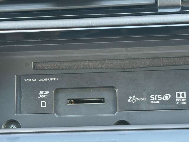 ホンダ純正ギャザズナビVXM-205VFEi装着しています。