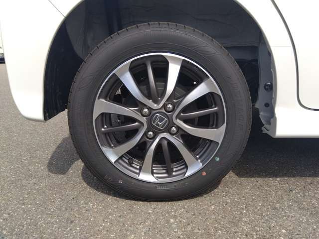☆4WD☆現行モデル☆両側パワスラ☆スマホ連携DA☆Bluetooth☆バックカメラ☆CD/DVD再生☆前後ドラレコ☆アダプティブクルーズ☆ホンダセンシング☆Wシートヒーター☆アップルカープレイ☆
