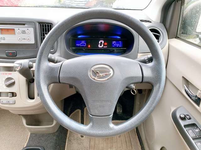 自社整備工場完備！　納車後のアフターフォローも安心してお任せください！