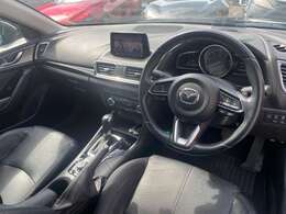 仕入れの際は車内の匂いを一番に確認します。私は煙草を吸わないので加熱式ですらかなり匂いを感じます。強い芳香剤やタバコの匂いがする車両は私が嫌なので基本的に仕入れません。※禁煙車とは限りません。