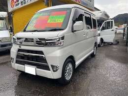 軽トラ～大型トラックまで豊富にお車をそろえております♪お探しの一台がきっと見つかると思いますので是非モーターハウスにご来店下さい！！