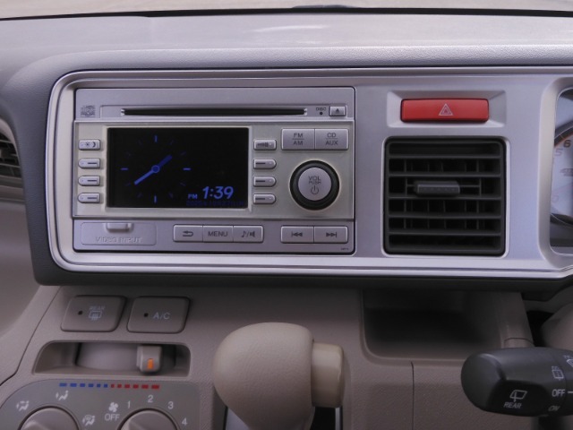 ◆CDチューナー装備車◆音楽を聴きながらドライブをお楽しみいただけます！