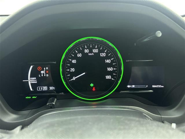 【スピードメーター】メーターがシンプルで見やすく運転しやすいですね！
