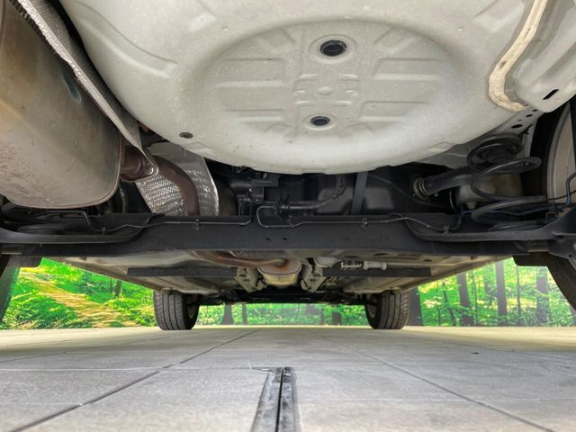親切・丁寧な専門メカニックスタッフが応対！・車検・点検整備・事故等の修理などアフターサービスも安心。お車のカスタマイズもネクステージのサービススタッフまでご相談ください！