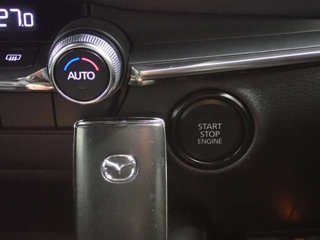 マツダコネクト・全方位カメラ・フルセグTV・障害物センサー・ワイヤレス充電・LEDヘッドライト・スマートキー・純正AW・純正ナビ・ETC・Bluetooth・ドライブレコーダー