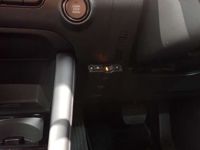 マツダコネクト・全方位カメラ・フルセグTV・障害物センサー・ワイヤレス充電・LEDヘッドライト・スマートキー・純正AW・純正ナビ・ETC・Bluetooth・ドライブレコーダー