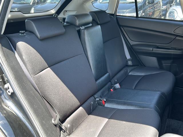 【セカンドシート】2列目も広々お乗りいただけます♪店舗にて現車の確認もいただけますので、お電話で在庫のご確認の上是非ご来店くださいませ！！！ワクワクするクルマ選びをご提案します！